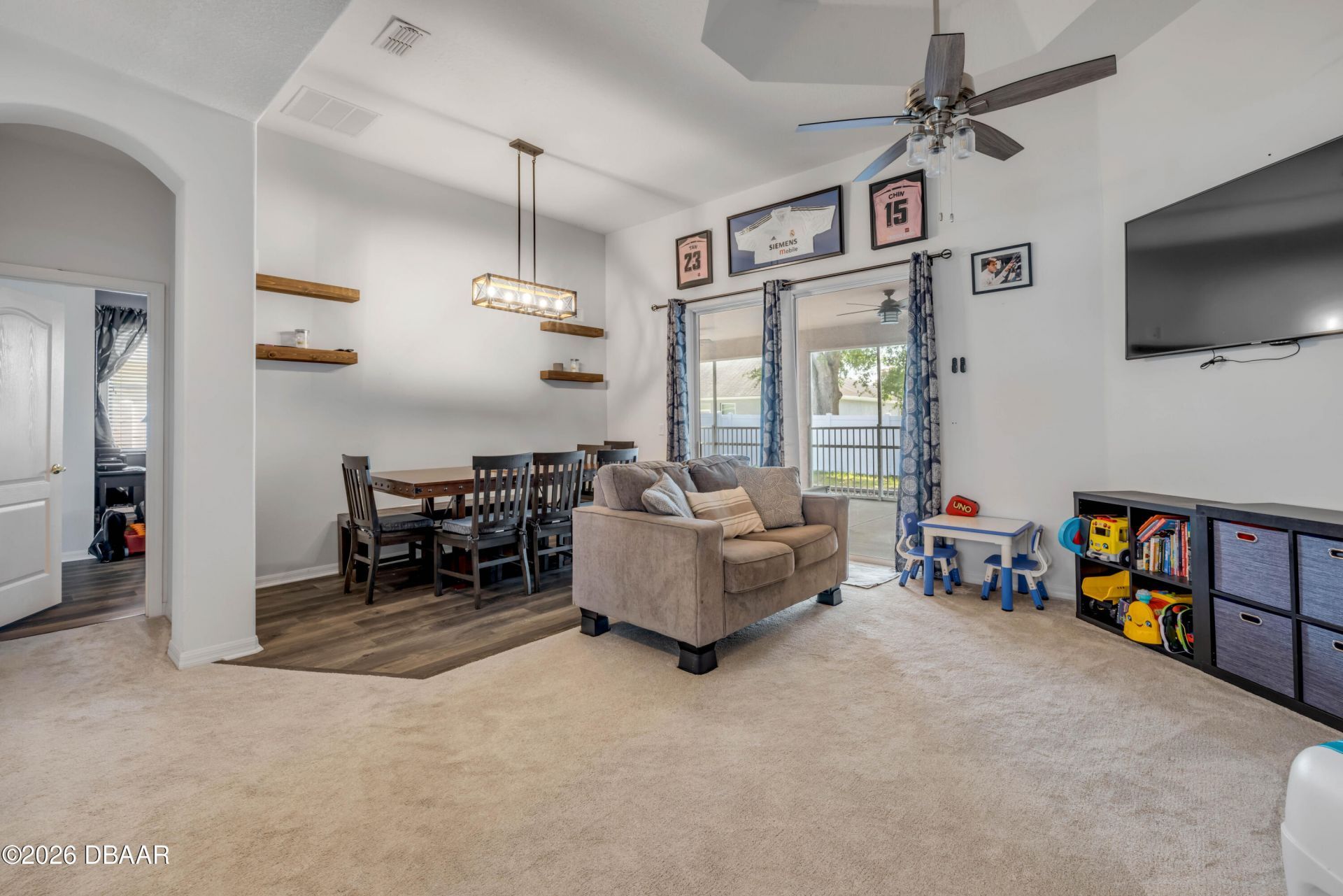 36624 Grand Island Oaks Circle, Grand Island, FL 32735 Photo