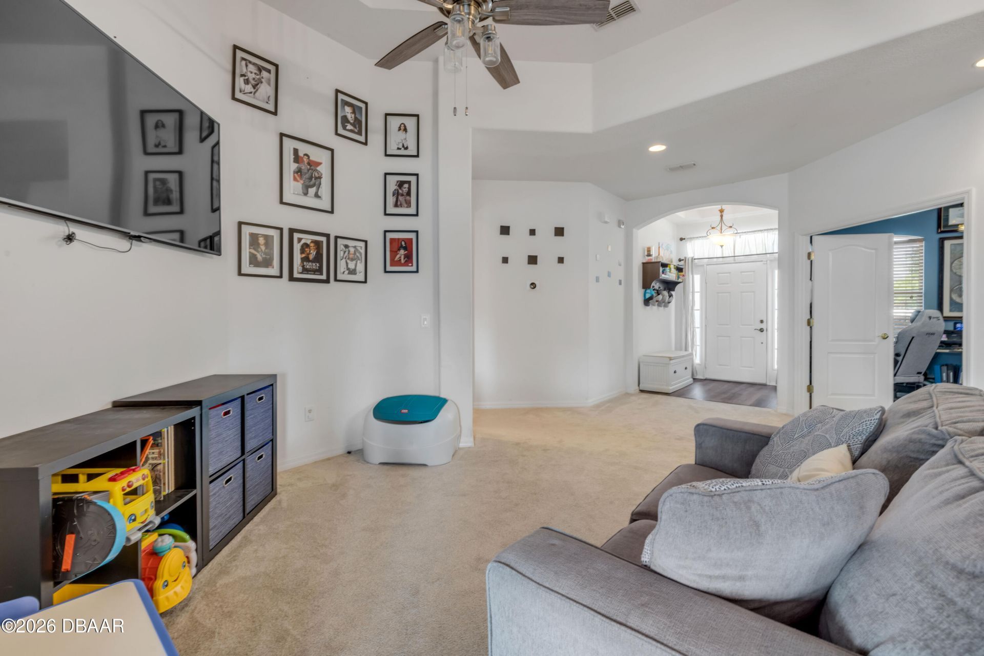 36624 Grand Island Oaks Circle, Grand Island, FL 32735 Photo