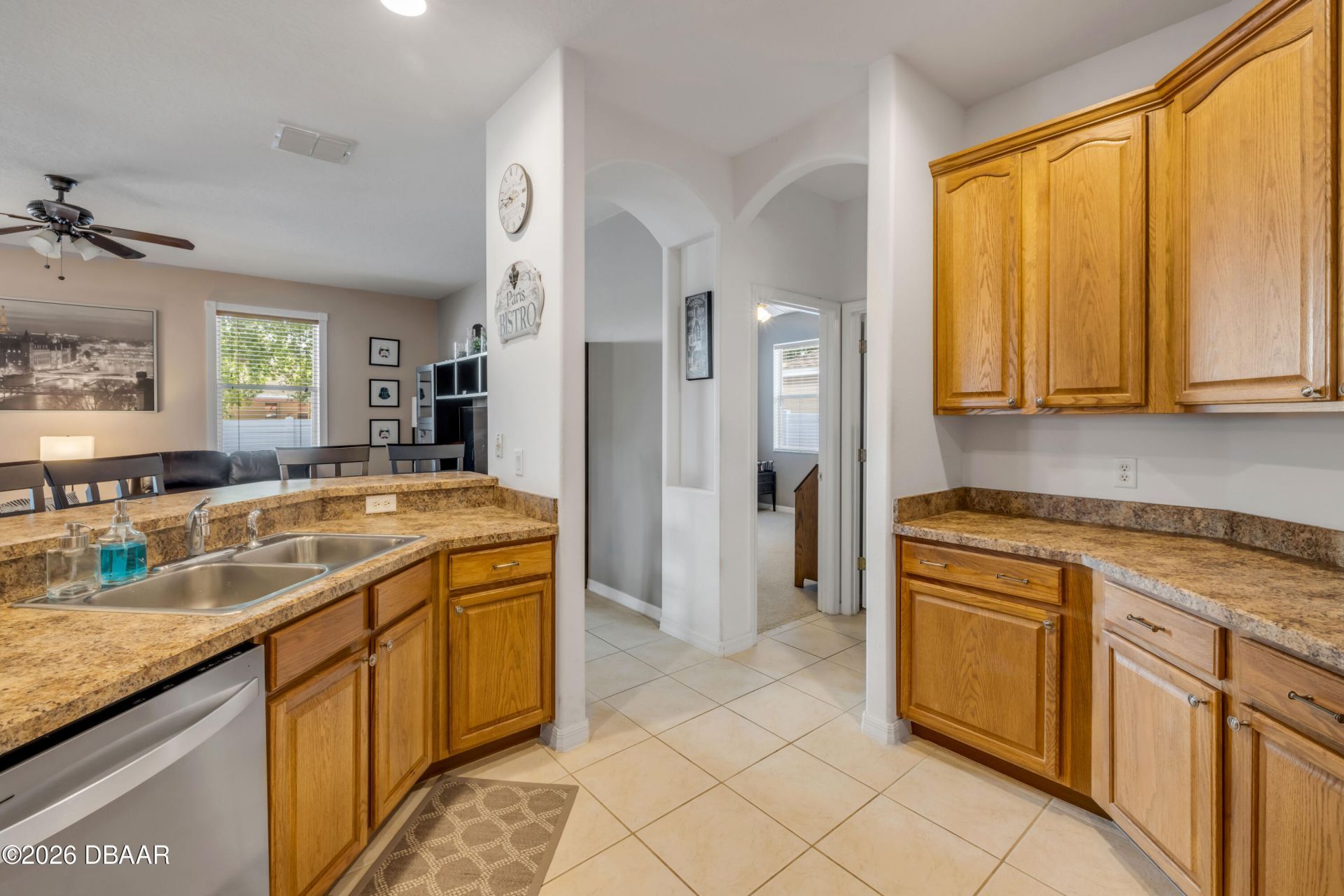 36624 Grand Island Oaks Circle, Grand Island, FL 32735 Photo