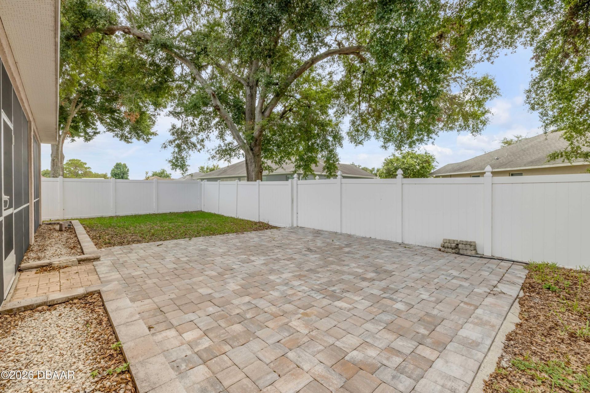36624 Grand Island Oaks Circle, Grand Island, FL 32735 Photo