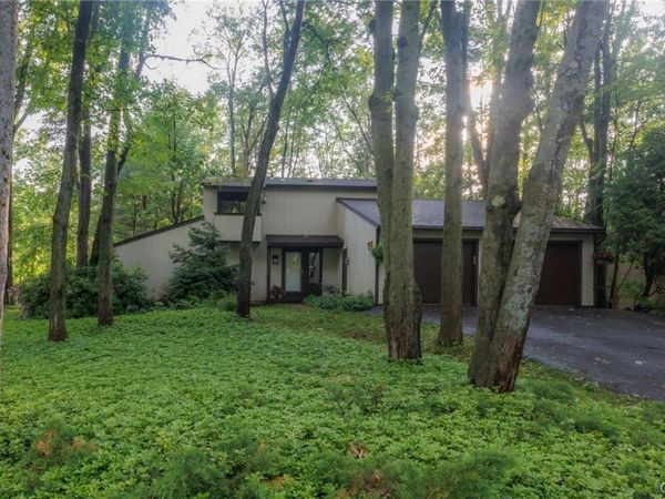 8718 Radburn Drive, Baldwinsville, NY 13027