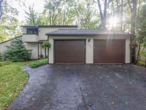 8718 Radburn Drive, Baldwinsville, NY 13027