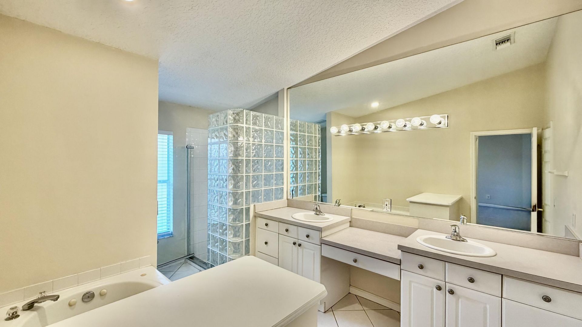 619 SE Forgal Street, Port Saint Lucie, FL 34983 Photo