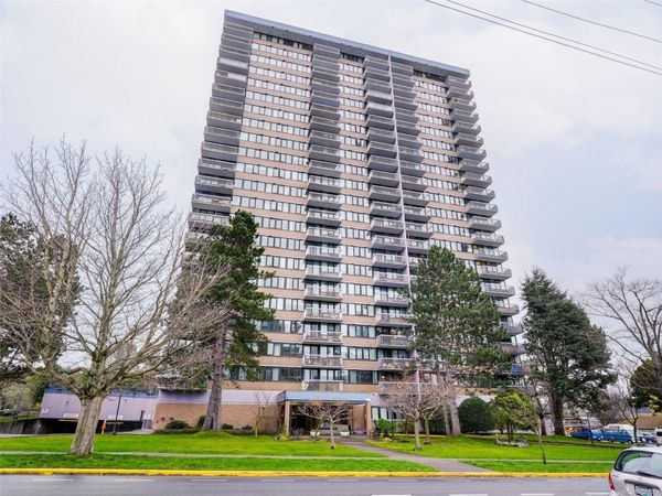 647 Michigan St , Unit #2006, Victoria, BC V8V 1S9