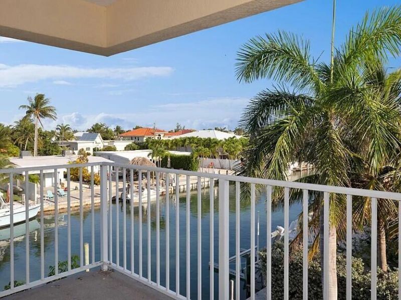 315 E Ocean Drive, Key Colony, FL 33051 Photo