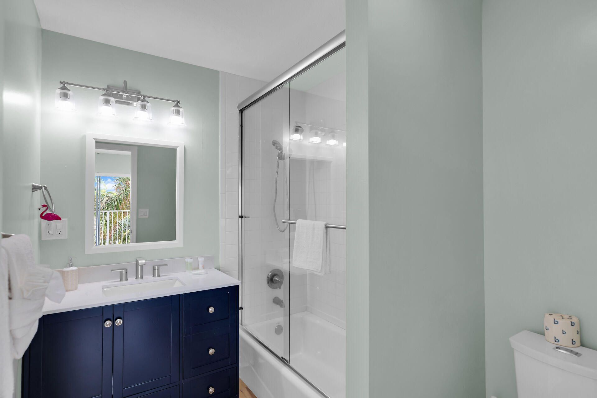 315 E Ocean Drive, Key Colony, FL 33051 Photo