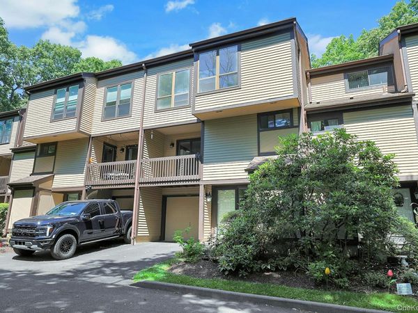 83 Deerfield Lane , Ossining, NY 10562