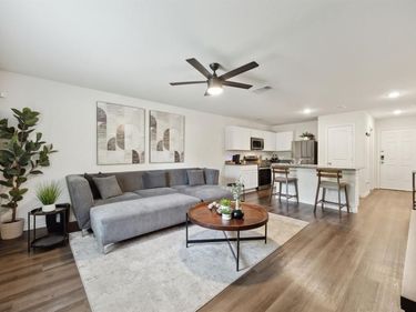 2326 Harding Street, Dallas, TX 75215