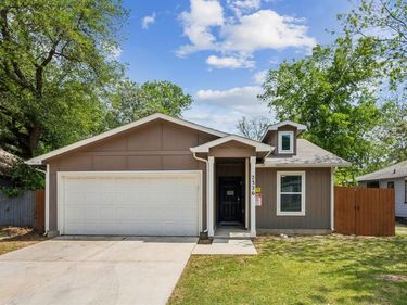 2326 Harding Street, Dallas, TX 75215