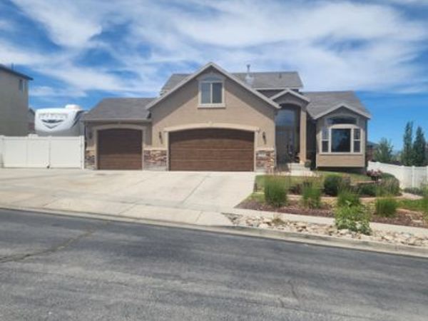 5732 W MOON CREST CT , West Jordan, UT 84081