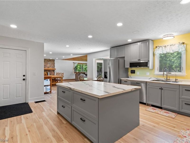 2206 Granger Road, Medina, OH 44256 Photo 8