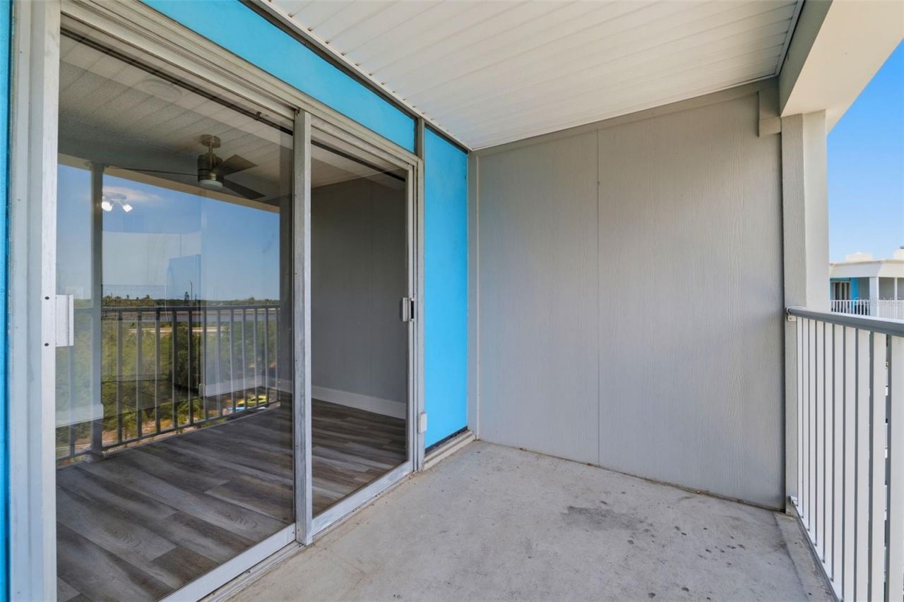 3315 58th Avenue S, Unit 615, Saint Petersburg, FL 33712 Photo