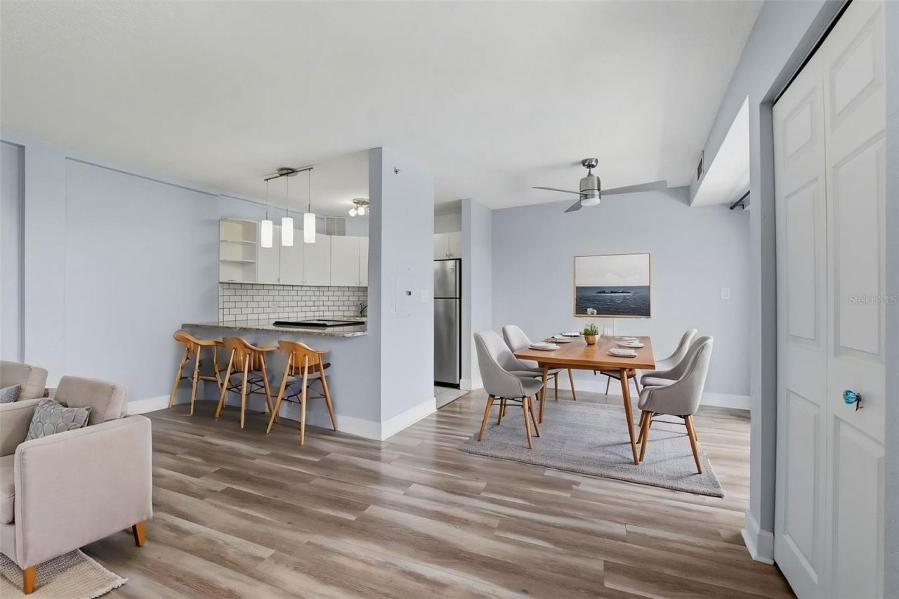 3315 58th Avenue S, Unit 615, Saint Petersburg, FL 33712 Photo
