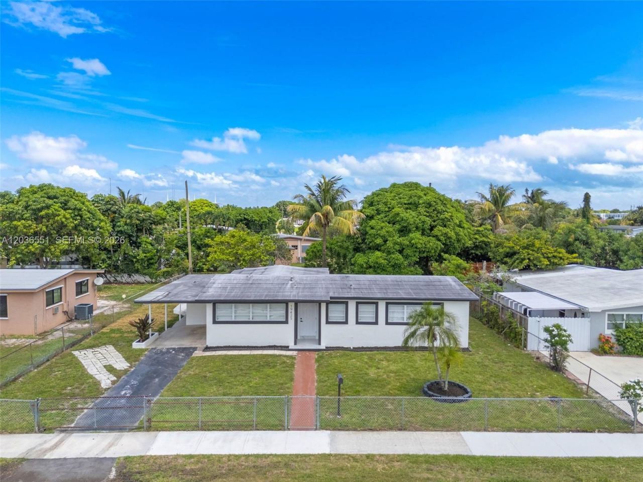 19425 NW 39th Ave, Miami Gardens, FL 33055 Photo