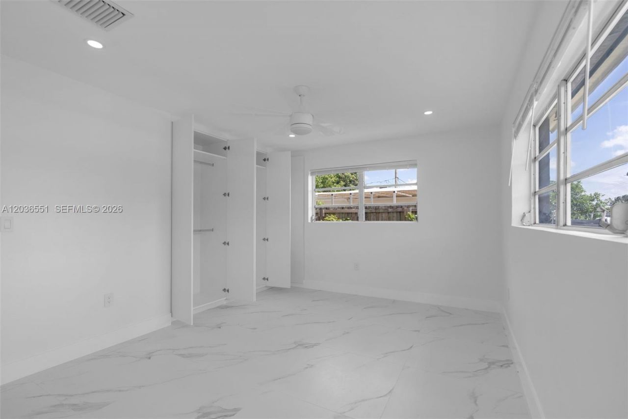 19425 NW 39th Ave, Miami Gardens, FL 33055 Photo