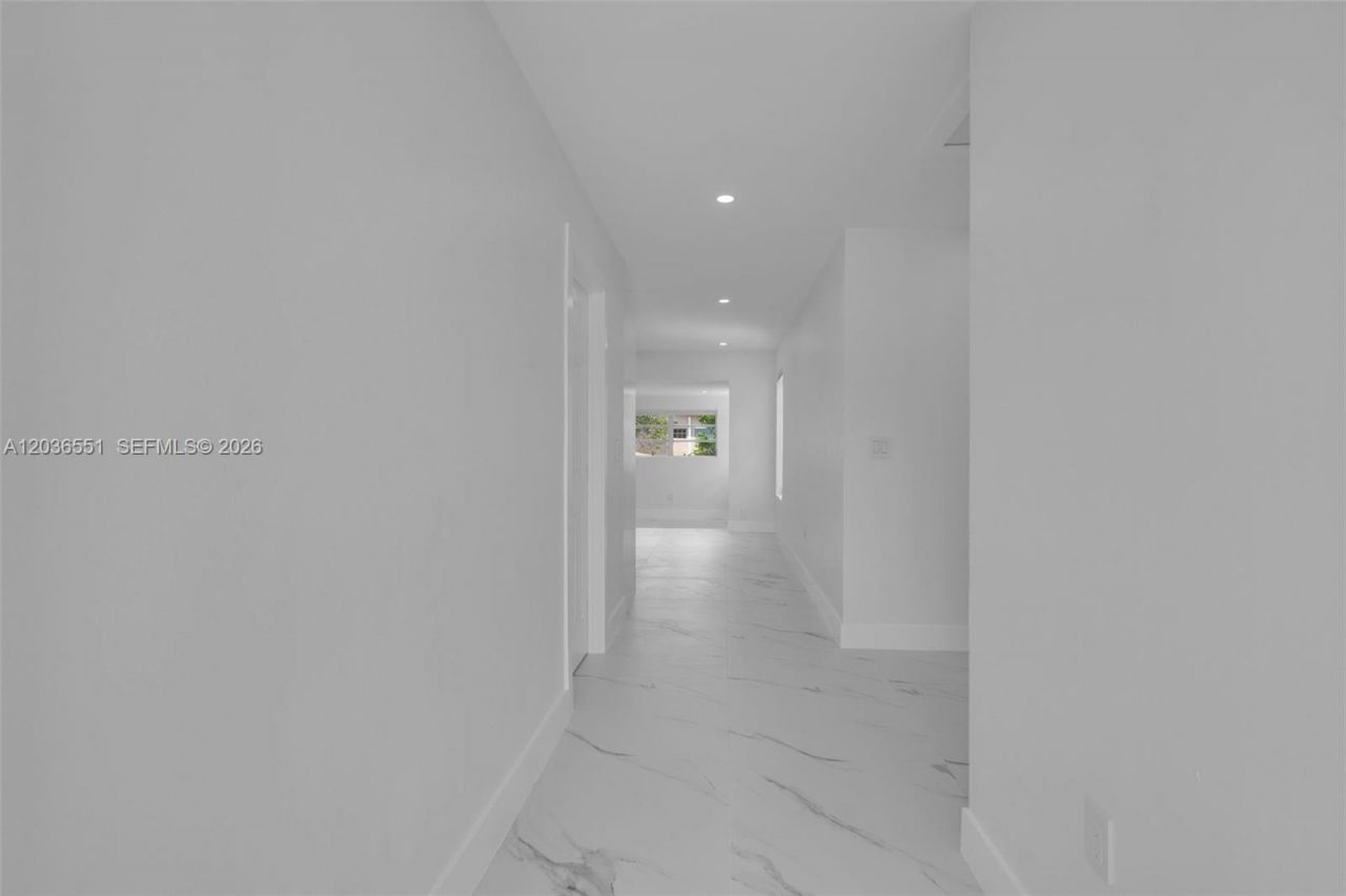19425 NW 39th Ave, Miami Gardens, FL 33055 Photo