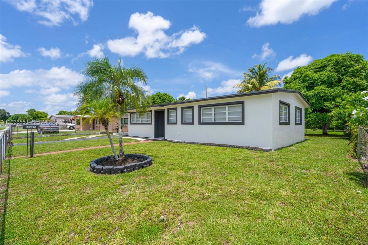 19425 NW 39th Ave, Miami Gardens, FL 33055 Photo