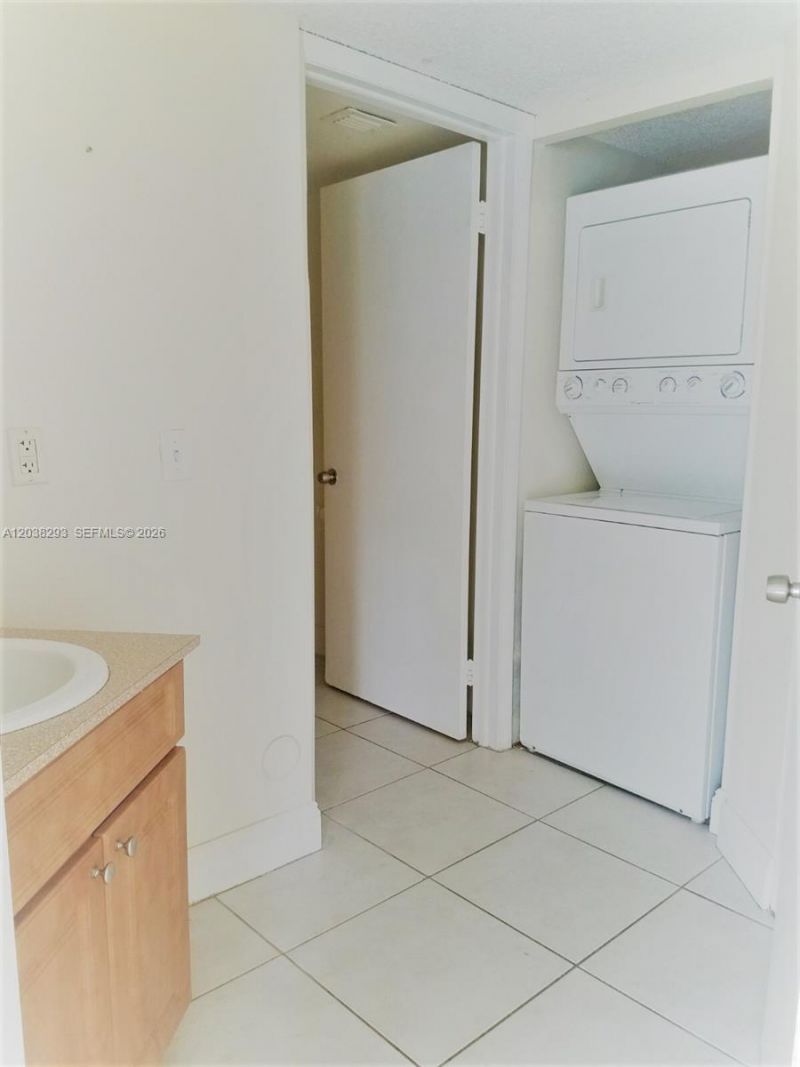 8255 SW 152nd Ave , Unit E-101, Miami, FL 33193 Photo
