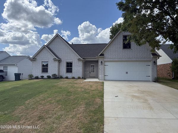 7857 Mary Payton Drive, Southaven, MS 38671
