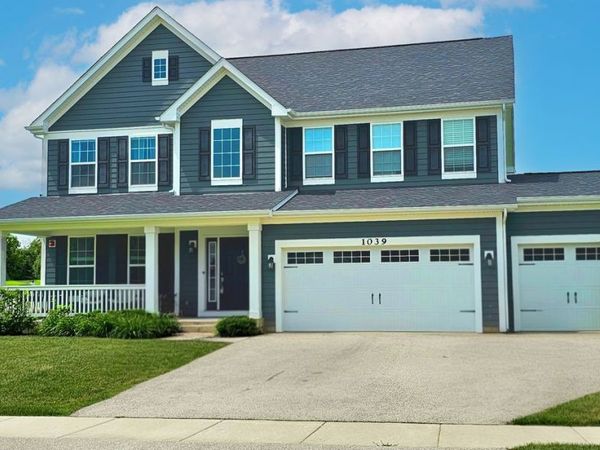 1039 Raupp Court, Lake Zurich, IL 60047