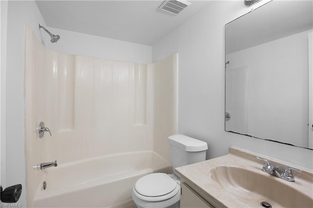 2700 Park Windsor Dr , Unit 714, Fort Myers, FL 33901 Photo