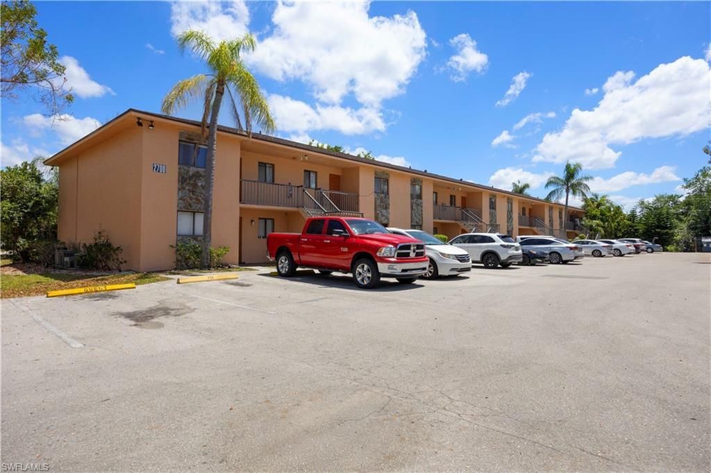 2700 Park Windsor Dr , Unit 714, Fort Myers, FL 33901 Photo