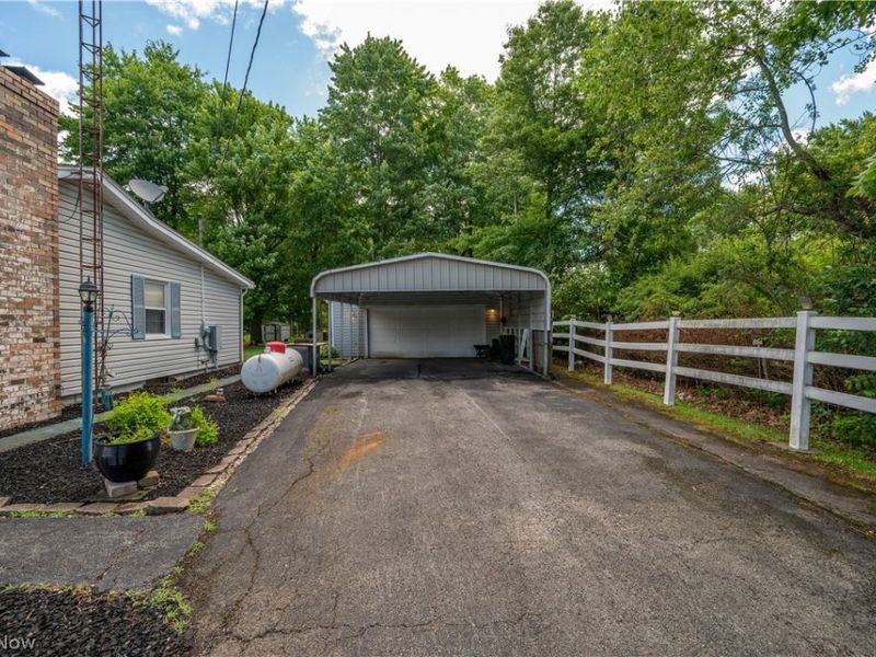 1227 N Pricetown Road, Diamond, OH 44412 Photo 4