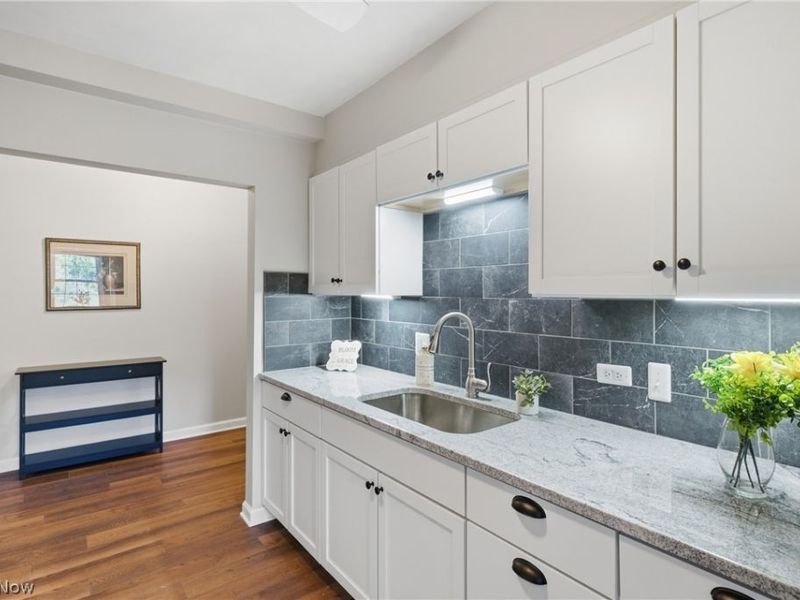 13800 Fairhill Rd, Unit 419, Shaker Heights, OH 44120 Photo 11