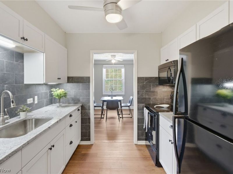 13800 Fairhill Rd, Unit 419, Shaker Heights, OH 44120 Photo 12