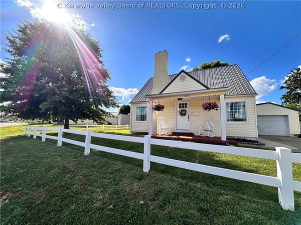 903 Mossman Circle, Point Pleasant, WV 25550