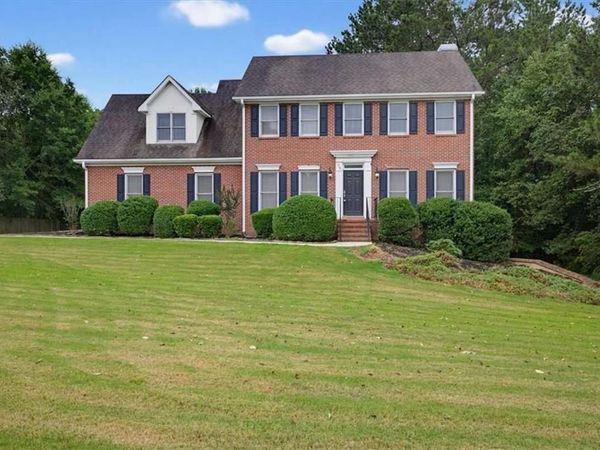 1206 Dover Place , Conyers, GA 30013