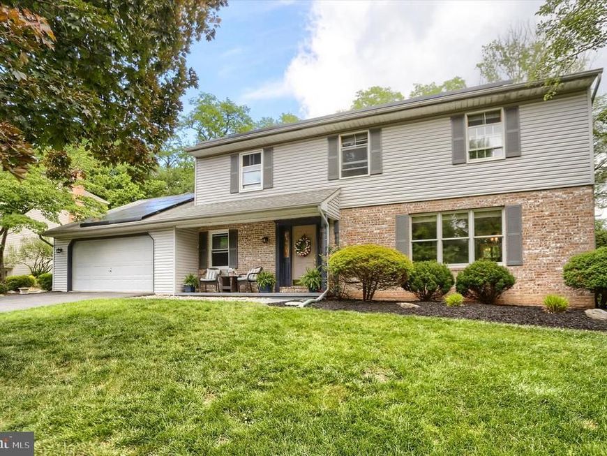1700 Fairmont Drive, Mechanicsburg, PA 17055 Main Photo