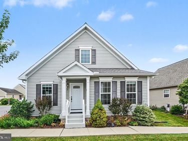 121 N YEINGST DRIVE, ELVERSON, PA 19520
