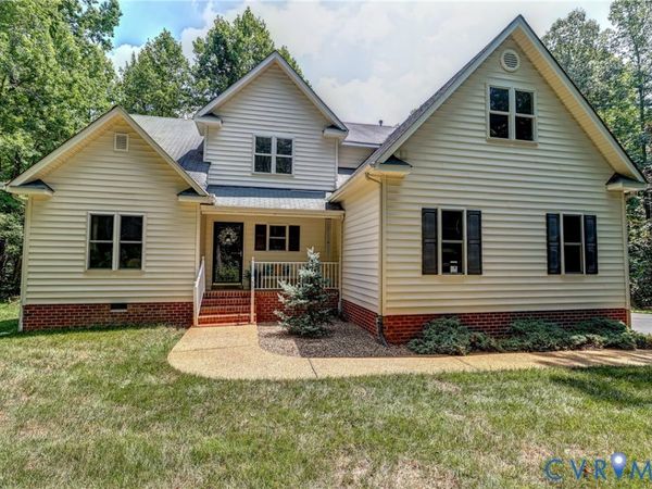 16184 Point Beverley Court, Montpelier, VA 23192