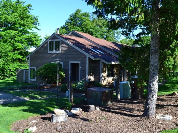 1505 Oliver Way, Hidden Valley, PA 15502
