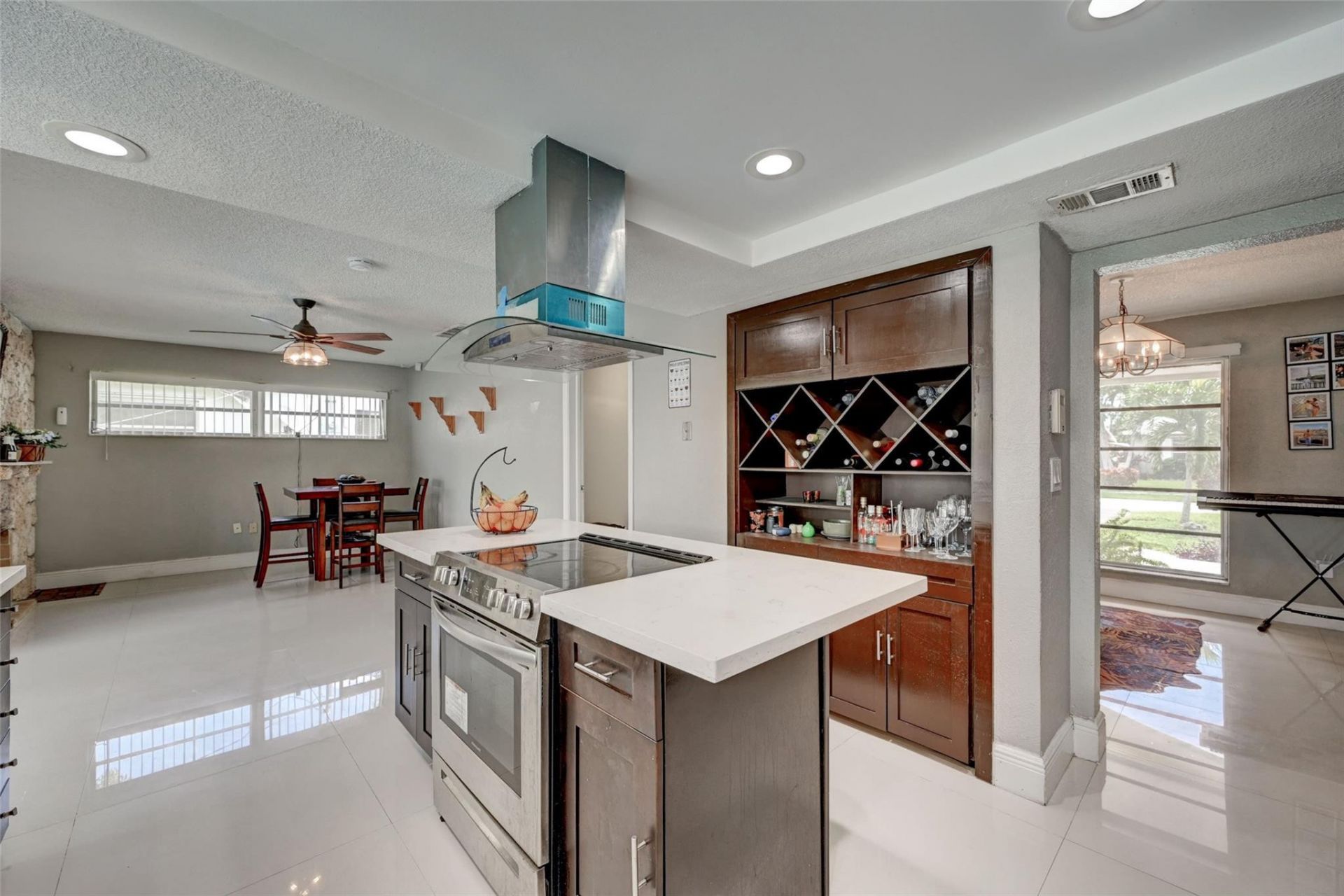 7211 NW 21st Street, Sunrise, FL 33313 Photo