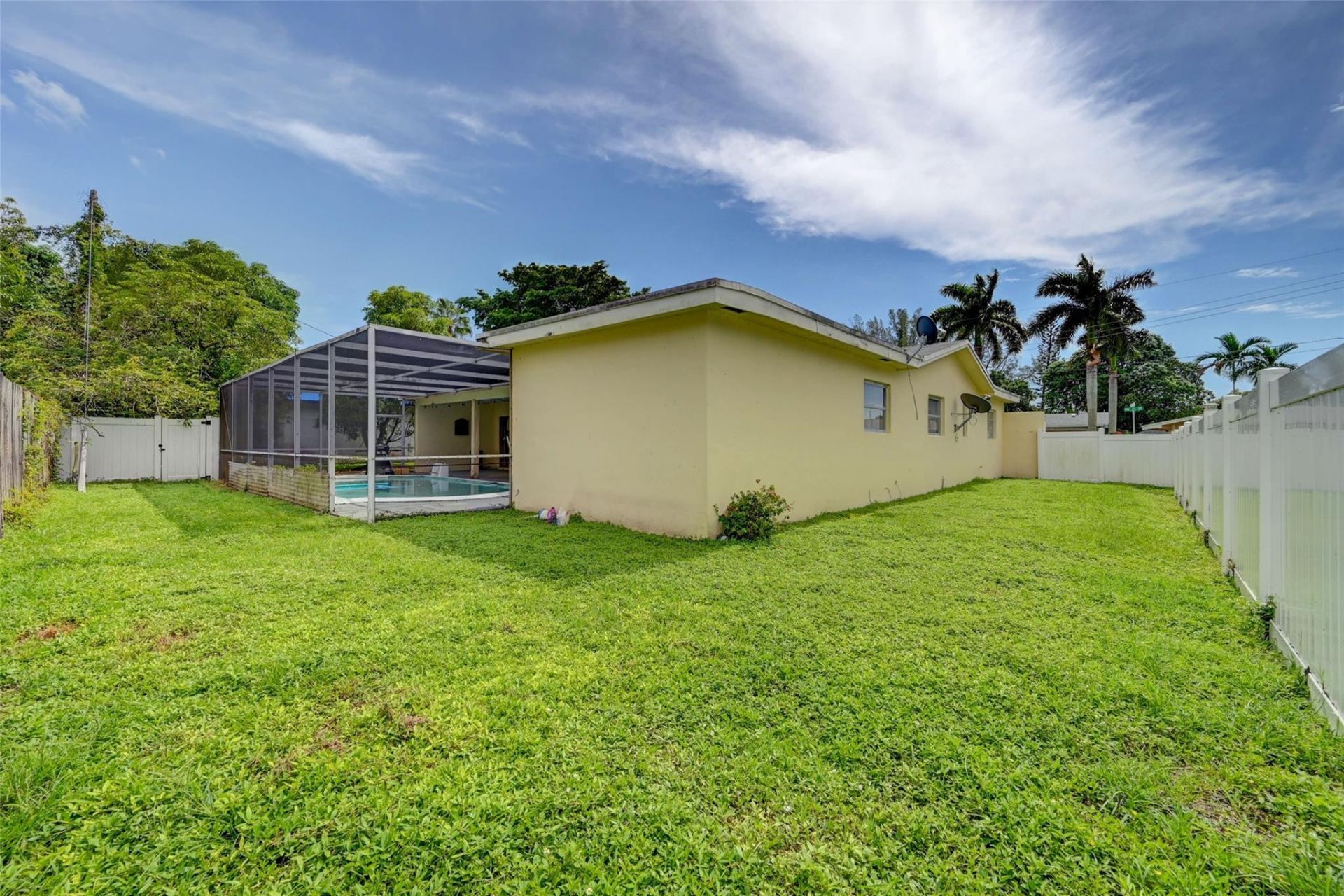 7211 NW 21st Street, Sunrise, FL 33313 Photo