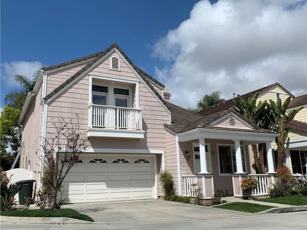 281 Mesa Drive, Costa Mesa, CA 92627