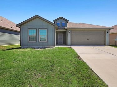 8204 Buck Mountain Pass, Fort Worth, TX 76179