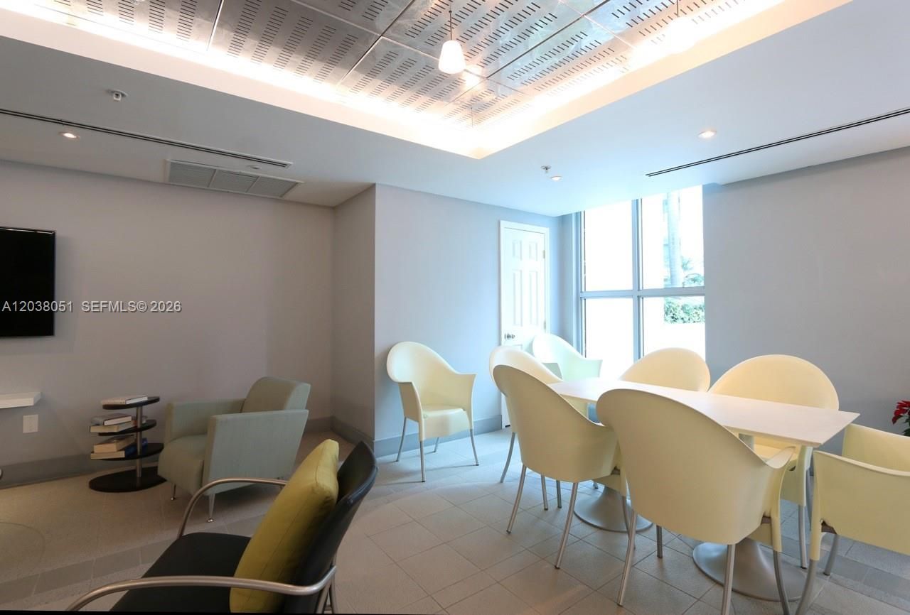 110 Washington Ave, Unit 1512, Miami Beach, FL 33139 Photo