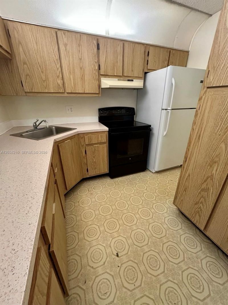 1113 Green Pine Blvd , Unit H2, West Palm Beach, FL 33409 Photo