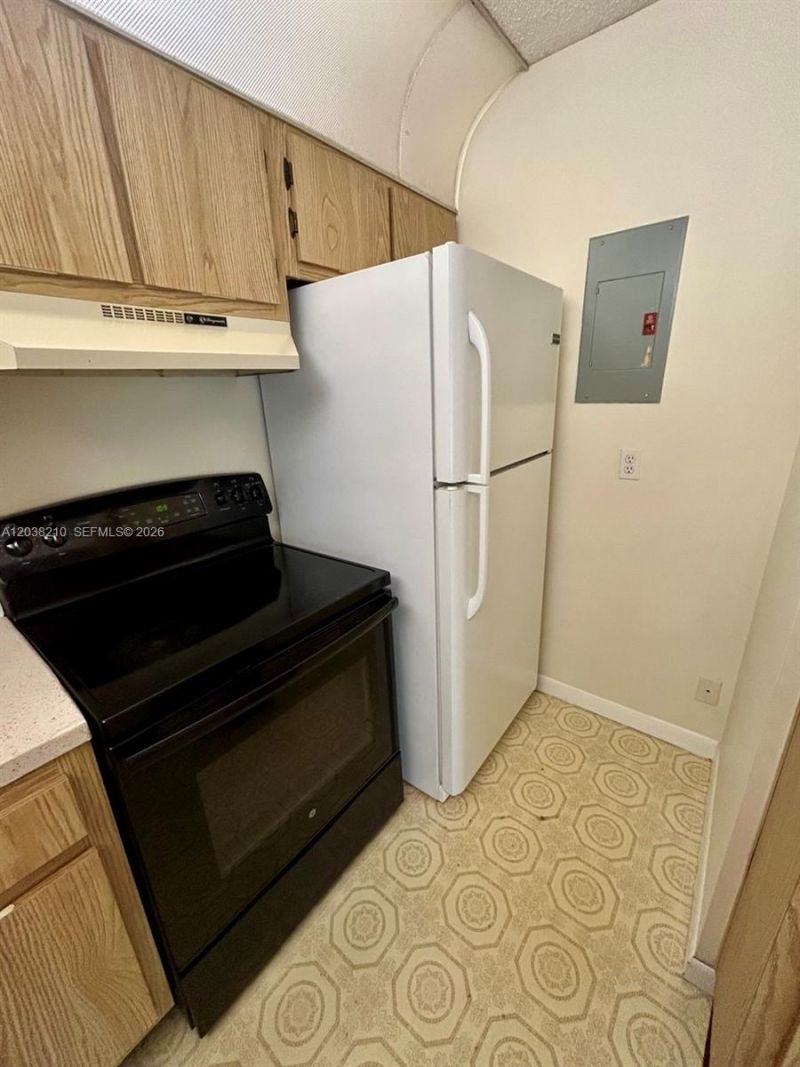 1113 Green Pine Blvd , Unit H2, West Palm Beach, FL 33409 Photo