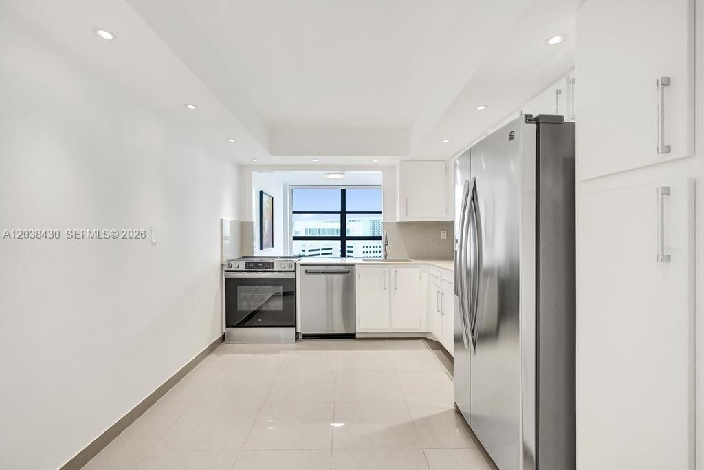 400 Leslie Dr , Unit 1022, Hallandale Beach, FL 33009 Photo