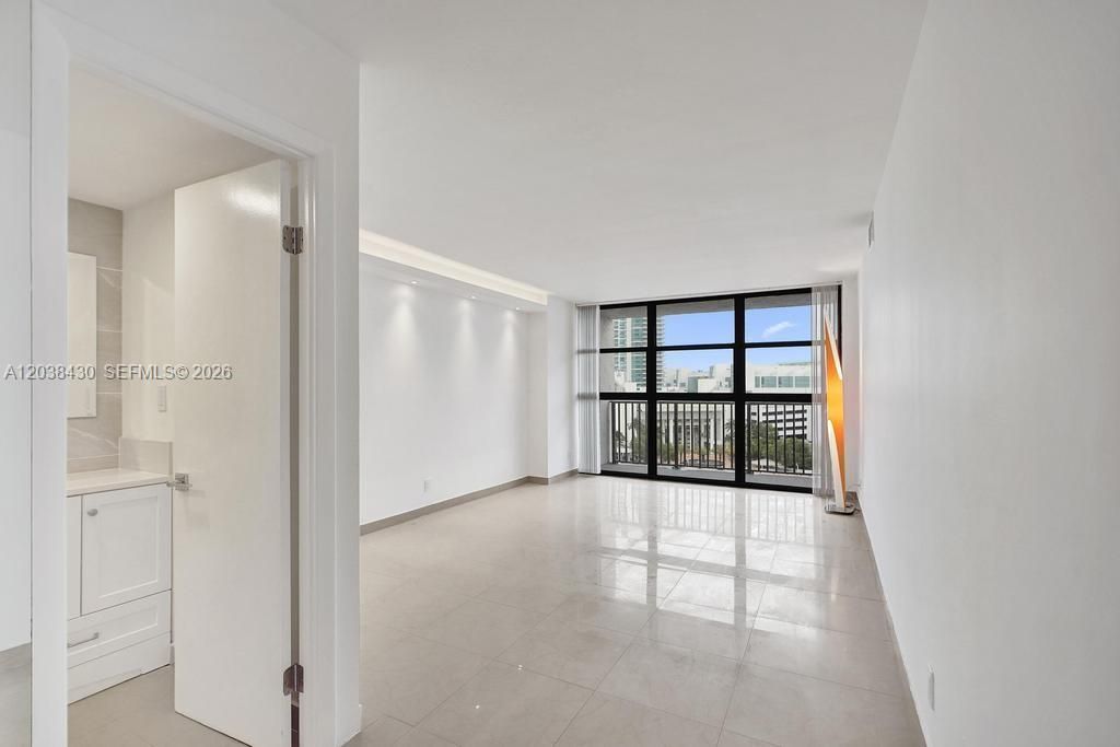 400 Leslie Dr , Unit 1022, Hallandale Beach, FL 33009 Photo