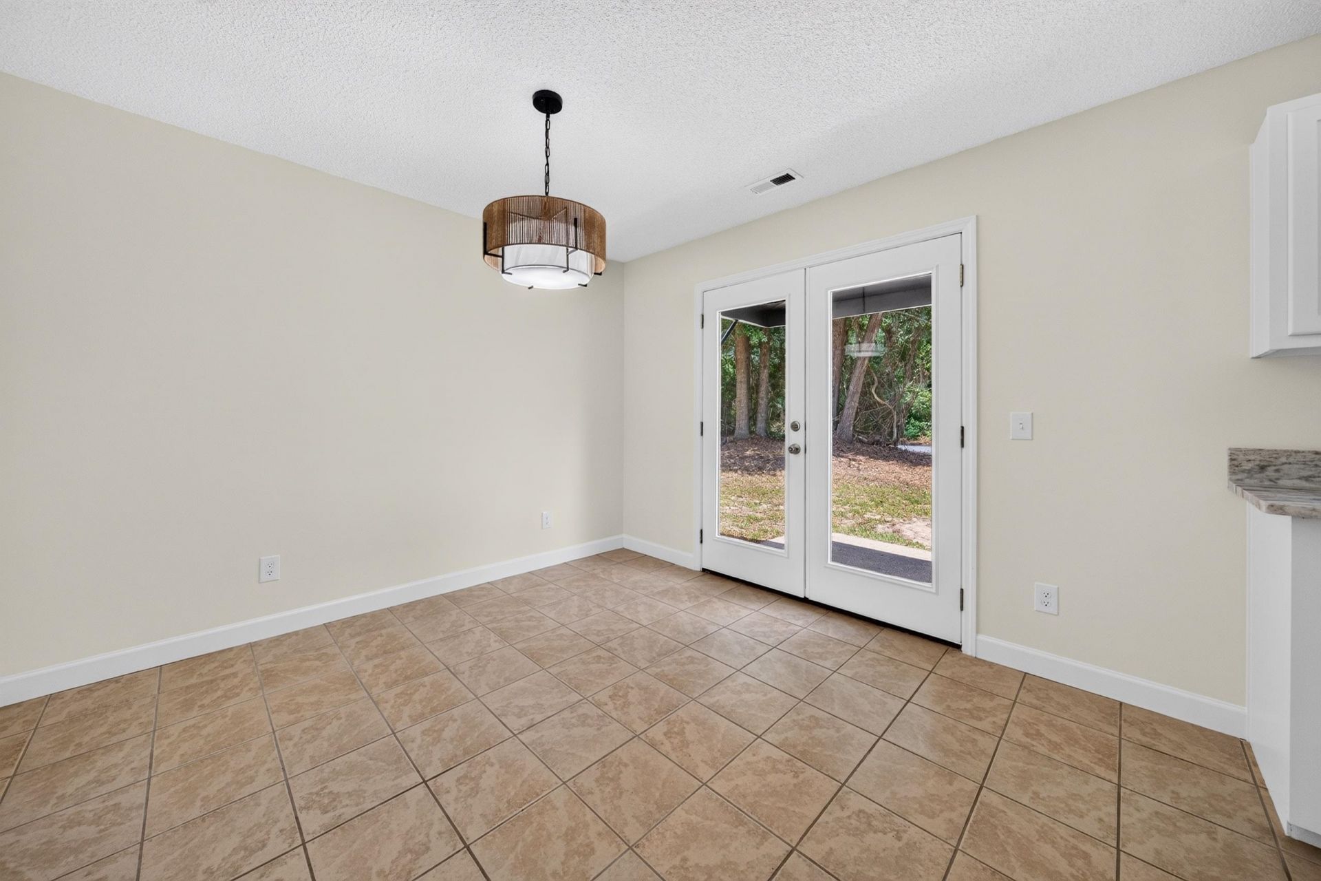 2212 South Island Rd.  Photo 13