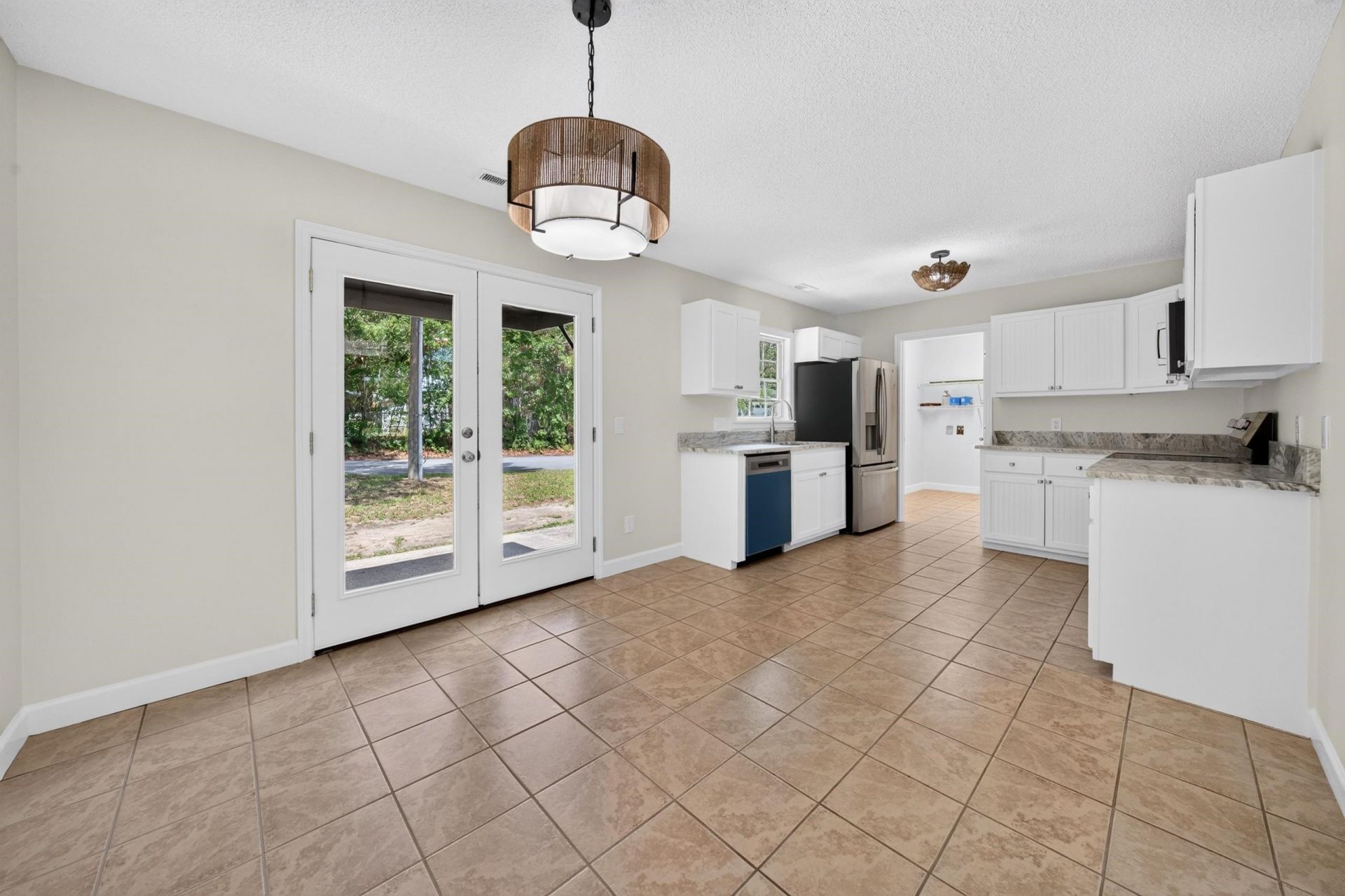 2212 South Island Rd.  Photo 7