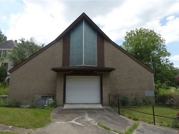 71793 Church Street , St Clairsville, OH 43950