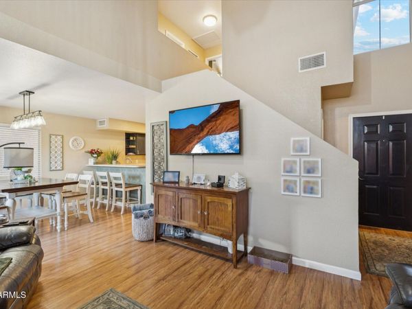 501 S Sunrise Drive, Gilbert, AZ 85233