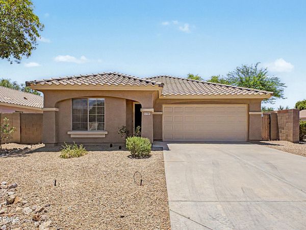 17791 W CALAVAR Road, Surprise, AZ 85388