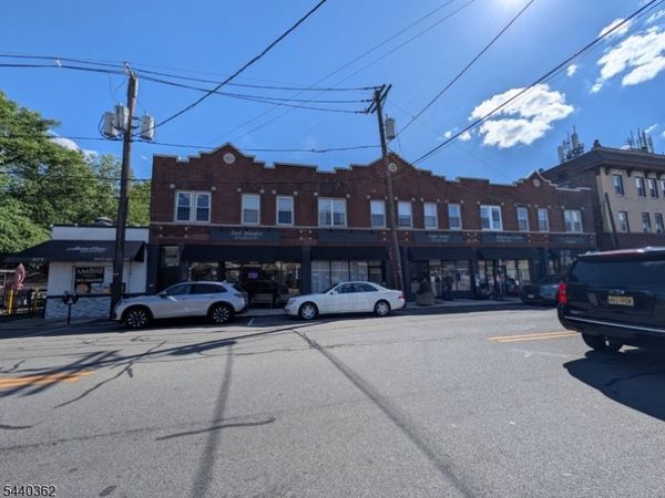 373 Centre St, Nutley, NJ 07110